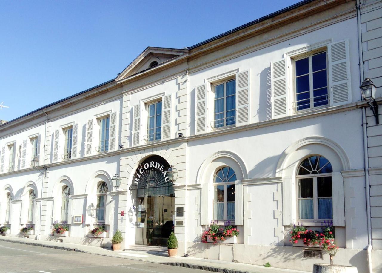 Hôtel-Restaurant Ricordeau Loué Exterior foto