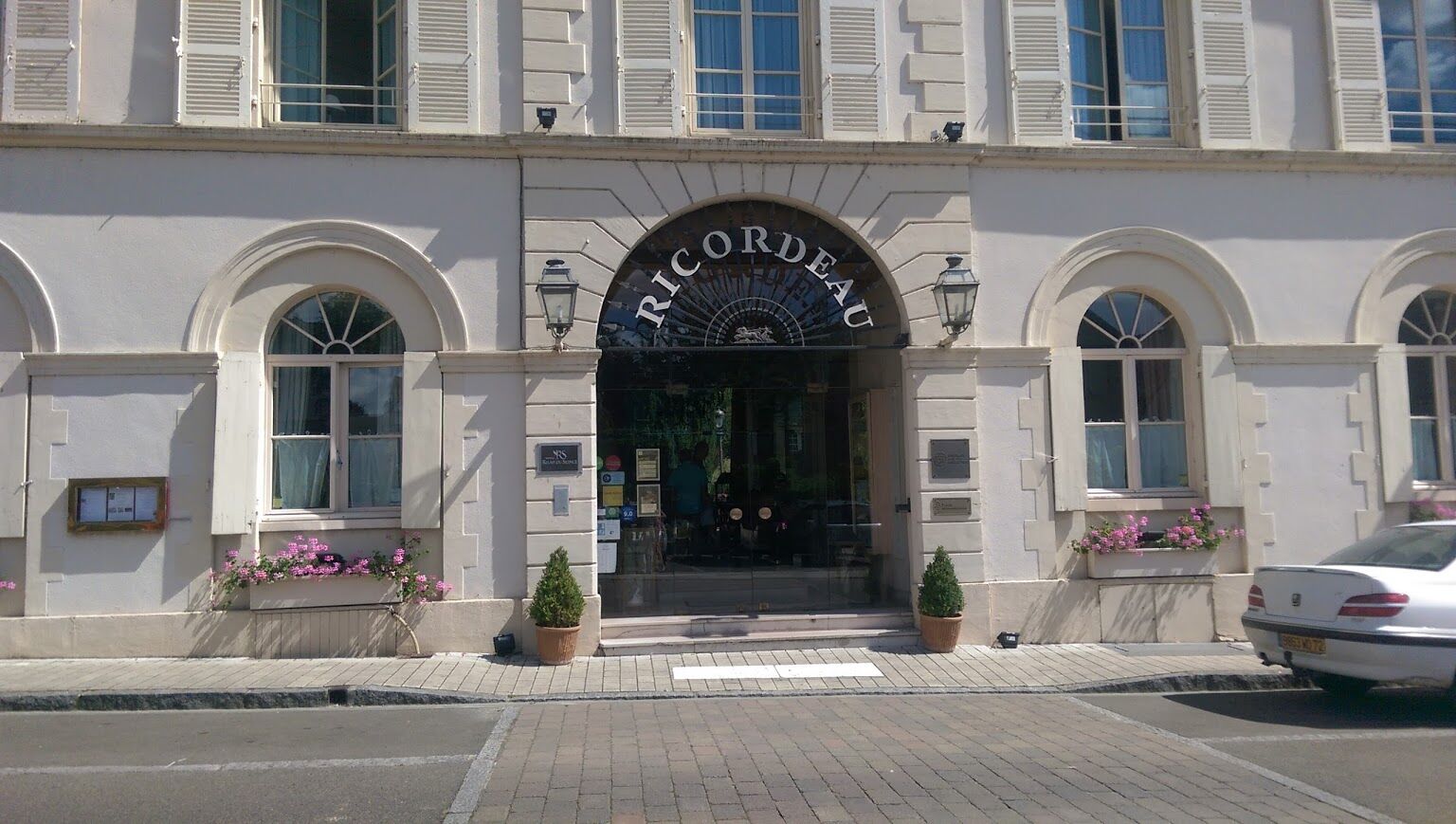Hôtel-Restaurant Ricordeau Loué Exterior foto